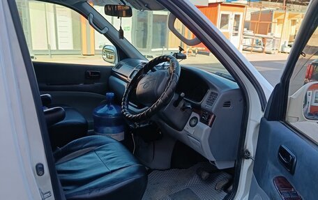 Toyota HiAce H100, 1998 год, 945 000 рублей, 7 фотография