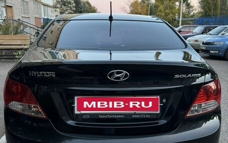 Hyundai Solaris II рестайлинг, 2013 год, 750 000 рублей, 2 фотография