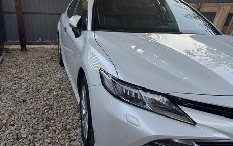 Toyota Camry, 2019 год, 3 290 000 рублей, 2 фотография