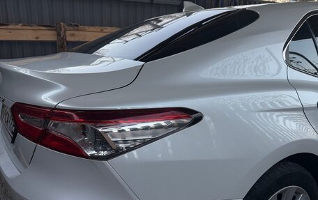 Toyota Camry, 2019 год, 3 290 000 рублей, 4 фотография