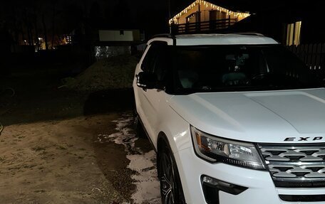 Ford Explorer V рестайлинг, 2018 год, 2 700 000 рублей, 3 фотография