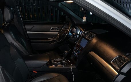 Ford Explorer V рестайлинг, 2018 год, 2 700 000 рублей, 12 фотография