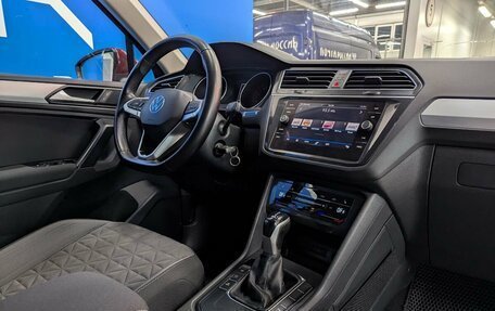 Volkswagen Tiguan II, 2021 год, 2 749 000 рублей, 22 фотография