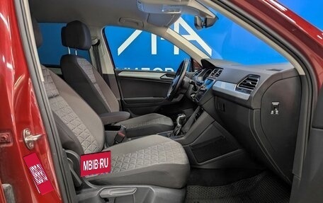 Volkswagen Tiguan II, 2021 год, 2 749 000 рублей, 21 фотография