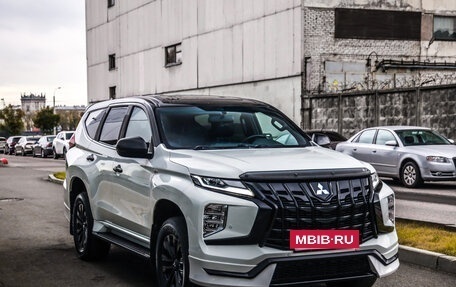 Mitsubishi Montero Sport, 2022 год, 4 330 777 рублей, 5 фотография