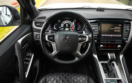 Mitsubishi Montero Sport, 2022 год, 4 330 777 рублей, 14 фотография