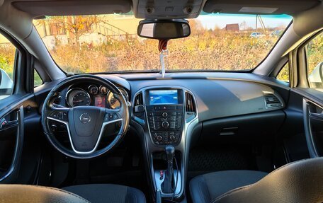 Opel Astra J, 2011 год, 700 000 рублей, 18 фотография