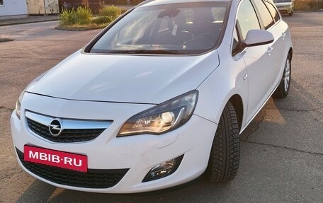 Opel Astra J, 2011 год, 700 000 рублей, 20 фотография