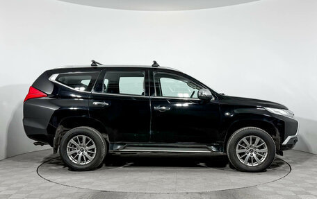 Mitsubishi Pajero Sport III рестайлинг, 2019 год, 2 590 000 рублей, 4 фотография