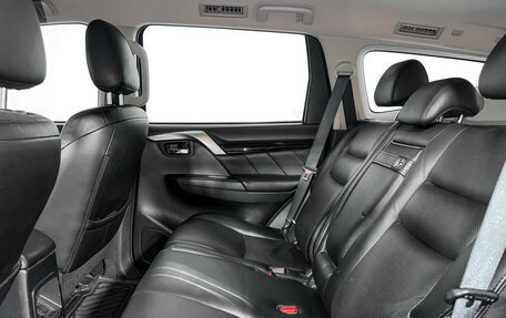 Mitsubishi Pajero Sport III рестайлинг, 2019 год, 2 590 000 рублей, 12 фотография