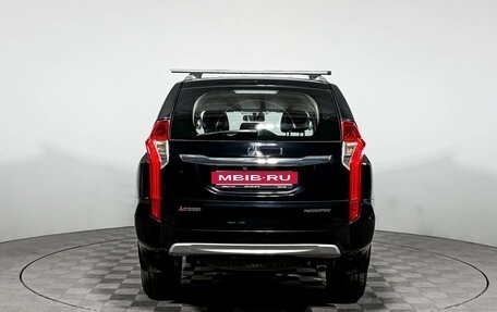 Mitsubishi Pajero Sport III рестайлинг, 2019 год, 2 590 000 рублей, 6 фотография