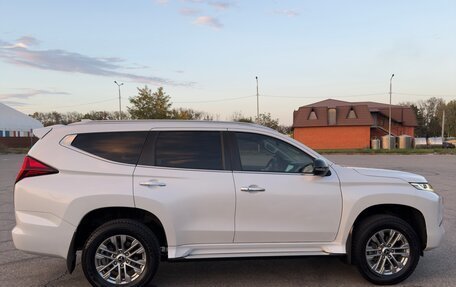 Mitsubishi Pajero Sport III рестайлинг, 2020 год, 4 190 000 рублей, 7 фотография
