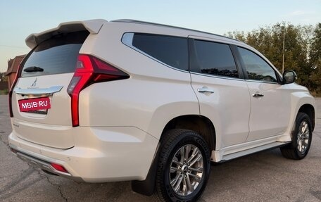 Mitsubishi Pajero Sport III рестайлинг, 2020 год, 4 190 000 рублей, 6 фотография