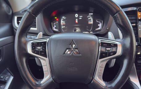 Mitsubishi Pajero Sport III рестайлинг, 2020 год, 4 190 000 рублей, 10 фотография