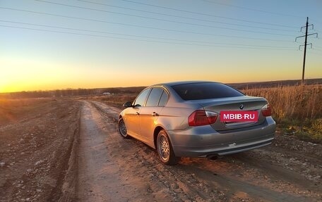 BMW 3 серия, 2007 год, 1 000 000 рублей, 4 фотография