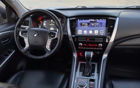 Mitsubishi Pajero Sport III рестайлинг, 2020 год, 4 190 000 рублей, 28 фотография
