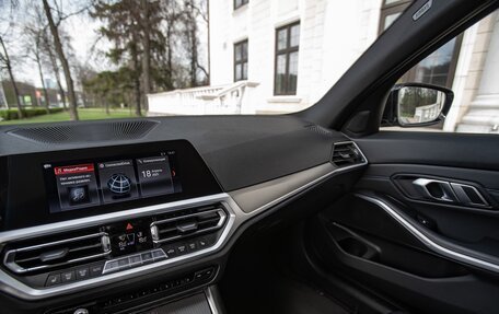 BMW 3 серия, 2020 год, 4 300 000 рублей, 18 фотография