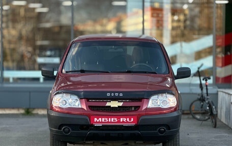 Chevrolet Niva I рестайлинг, 2018 год, 759 000 рублей, 3 фотография