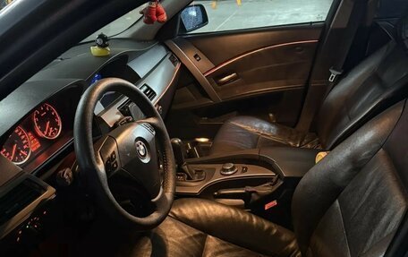 BMW 5 серия, 2005 год, 1 100 000 рублей, 16 фотография