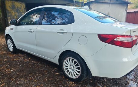KIA Rio III рестайлинг, 2015 год, 970 000 рублей, 3 фотография