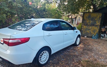 KIA Rio III рестайлинг, 2015 год, 970 000 рублей, 5 фотография