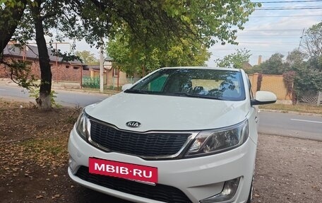 KIA Rio III рестайлинг, 2015 год, 970 000 рублей, 2 фотография