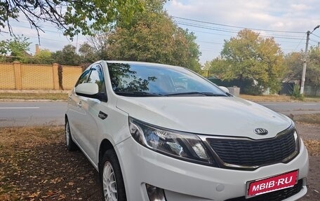 KIA Rio III рестайлинг, 2015 год, 970 000 рублей, 1 фотография