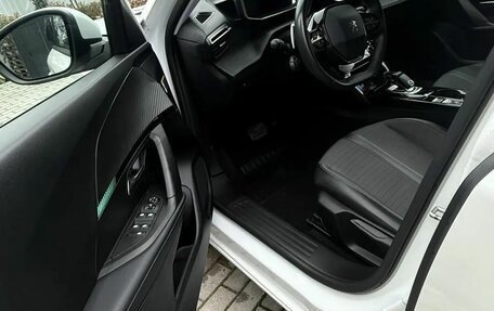 Peugeot 2008 II, 2021 год, 1 750 000 рублей, 6 фотография