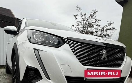 Peugeot 2008 II, 2021 год, 1 750 000 рублей, 3 фотография