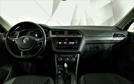 Volkswagen Tiguan II, 2017 год, 1 785 000 рублей, 13 фотография