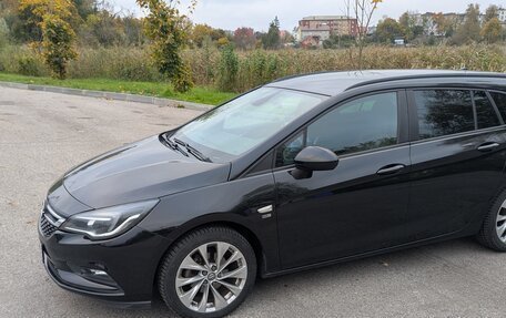 Opel Astra K рестайлинг, 2019 год, 1 650 000 рублей, 10 фотография