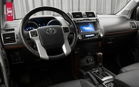 Toyota Land Cruiser Prado 150 рестайлинг, 2016 год, 3 150 000 рублей, 7 фотография
