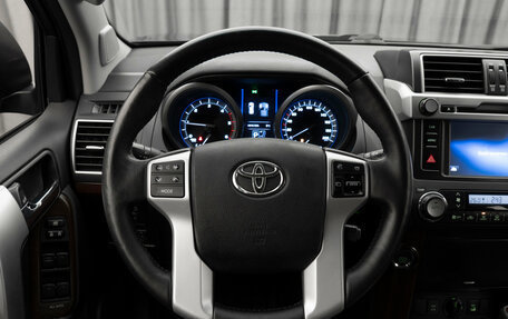 Toyota Land Cruiser Prado 150 рестайлинг, 2016 год, 3 150 000 рублей, 10 фотография