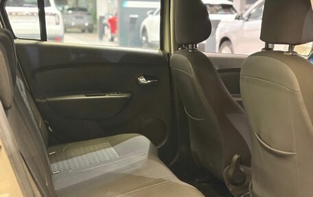 Renault Logan II, 2018 год, 762 000 рублей, 8 фотография