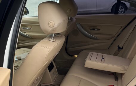 BMW 3 серия, 2015 год, 1 700 000 рублей, 16 фотография