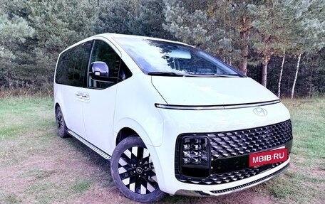 Hyundai Staria, 2024 год, 6 000 000 рублей, 5 фотография