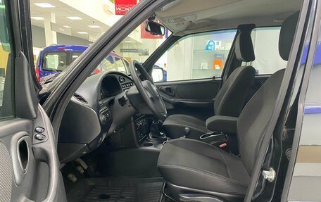 Chevrolet Niva I рестайлинг, 2018 год, 755 000 рублей, 13 фотография