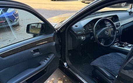 Mercedes-Benz E-Класс, 2012 год, 1 730 000 рублей, 10 фотография