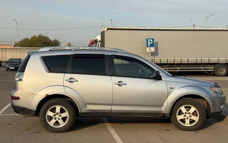 Mitsubishi Outlander III рестайлинг 3, 2007 год, 625 000 рублей, 9 фотография