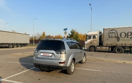 Mitsubishi Outlander III рестайлинг 3, 2007 год, 625 000 рублей, 2 фотография