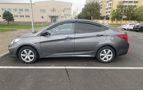Hyundai Solaris II рестайлинг, 2011 год, 770 000 рублей, 3 фотография