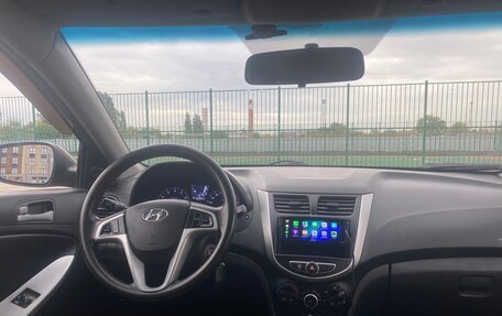 Hyundai Solaris II рестайлинг, 2011 год, 770 000 рублей, 8 фотография
