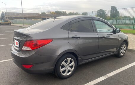 Hyundai Solaris II рестайлинг, 2011 год, 770 000 рублей, 6 фотография