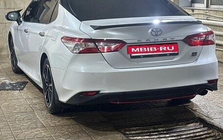 Toyota Camry, 2020 год, 2 570 000 рублей, 7 фотография