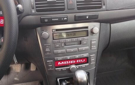 Toyota Avensis III рестайлинг, 2005 год, 730 000 рублей, 12 фотография