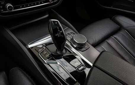 BMW 5 серия, 2021 год, 5 598 000 рублей, 15 фотография