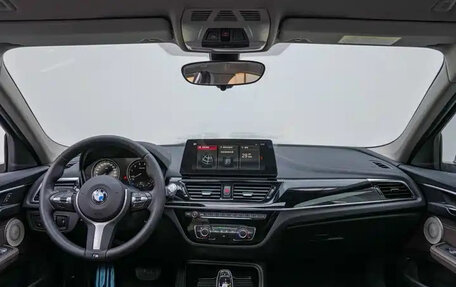 BMW 1 серия, 2022 год, 1 804 000 рублей, 5 фотография