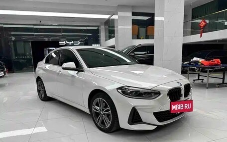 BMW 1 серия, 2022 год, 1 630 000 рублей, 3 фотография