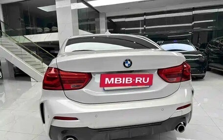 BMW 1 серия, 2022 год, 1 630 000 рублей, 6 фотография