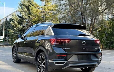 Volkswagen T-Roc I, 2022 год, 1 230 000 рублей, 8 фотография